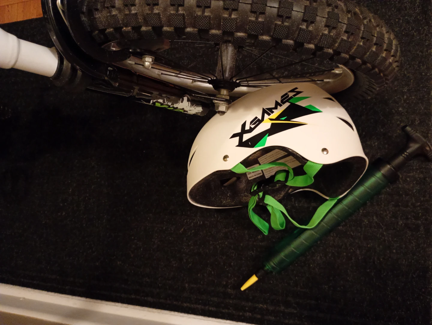 Jeep X16 Kids Bike with Training Wheels - photo 5