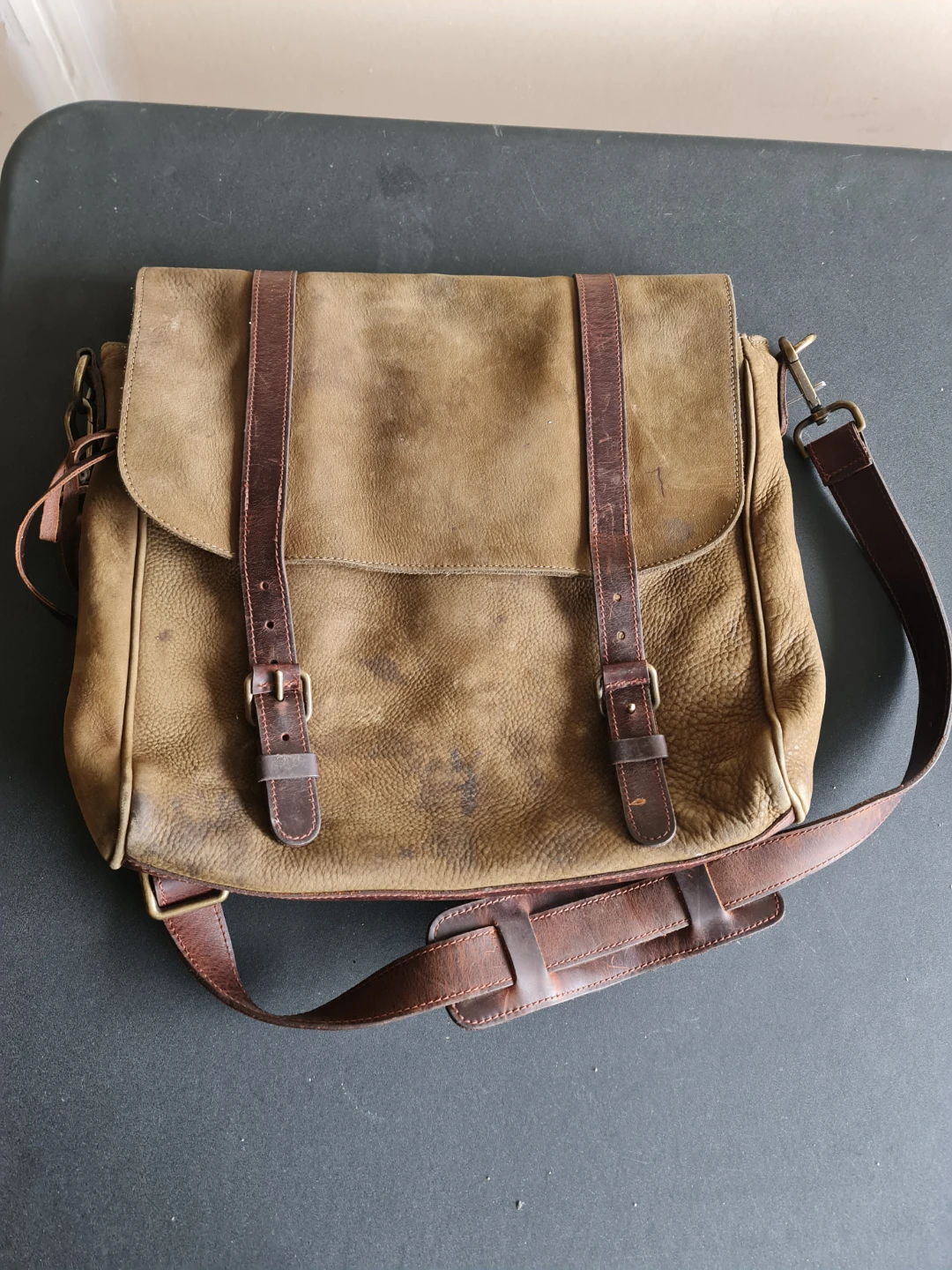 Roots Leather Messenger Bag - photo 2