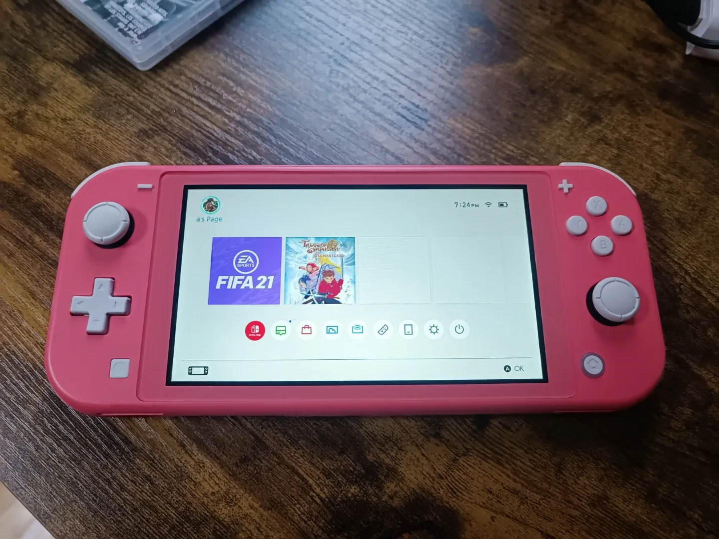 Nintendo Switch Lite Coral with FIFA 21 and Legend of Symphony - photo 3