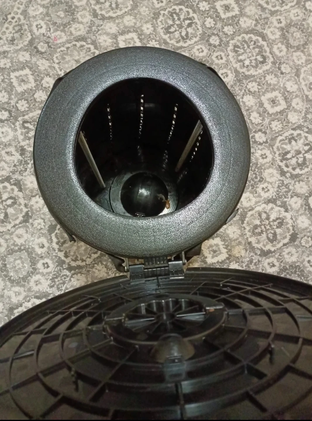 Portable Retractable Stool - photo 3