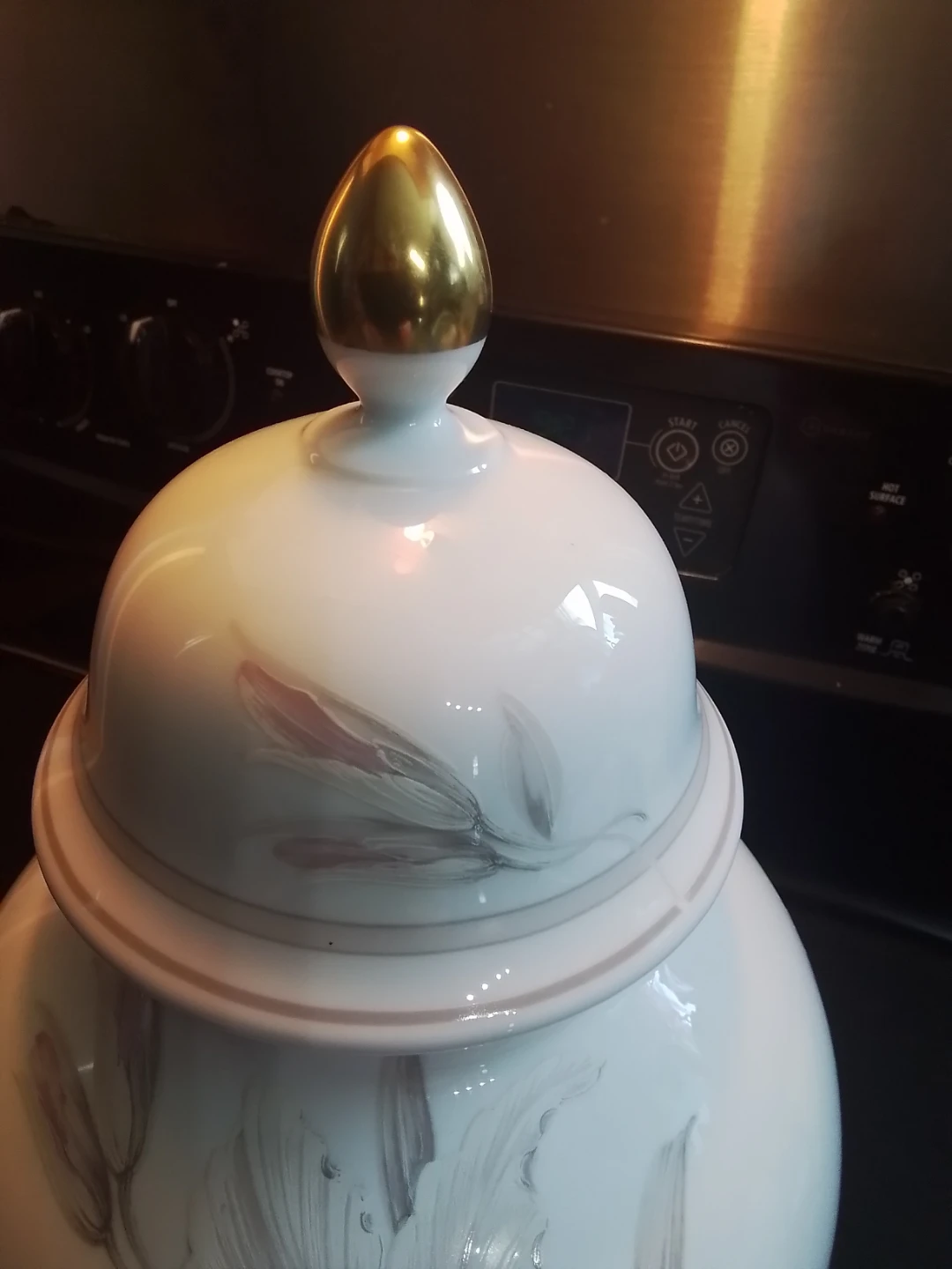 Stunning 15" Vintage AK Kaiser "Aurelia" Lidded Vase - photo 2