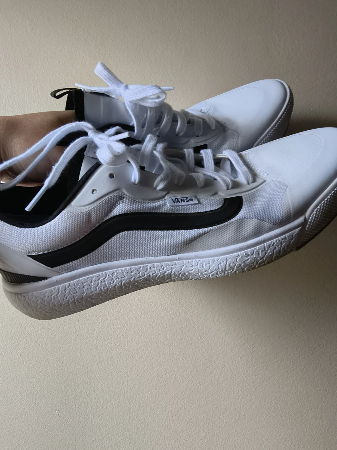 Vans UltraRange EXO SE Shoes - White/Black - Men's Size 11