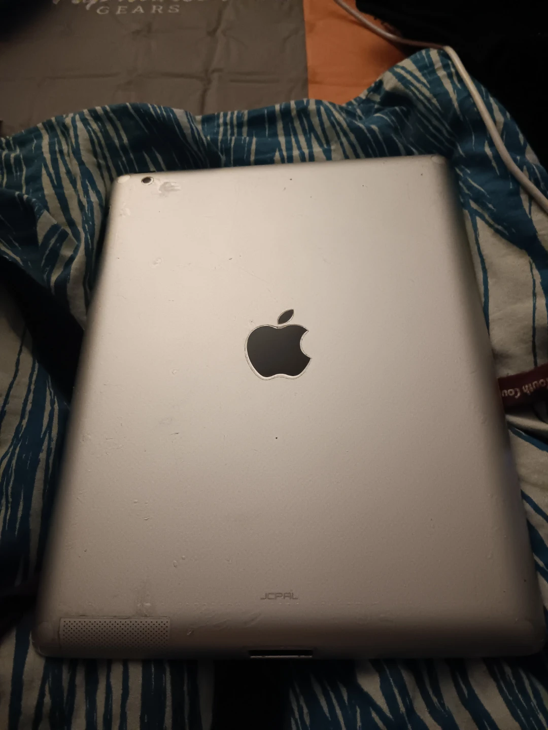 Apple iPad Tablet - photo 2