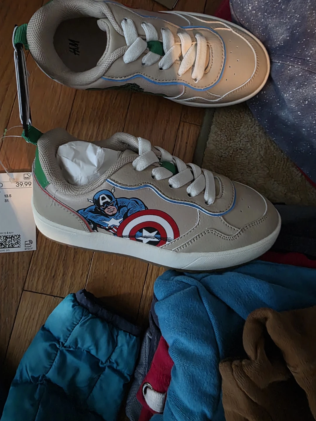 H&M Kids Captain America Sneakers Size 13.5 Brand NEW TAGS ON