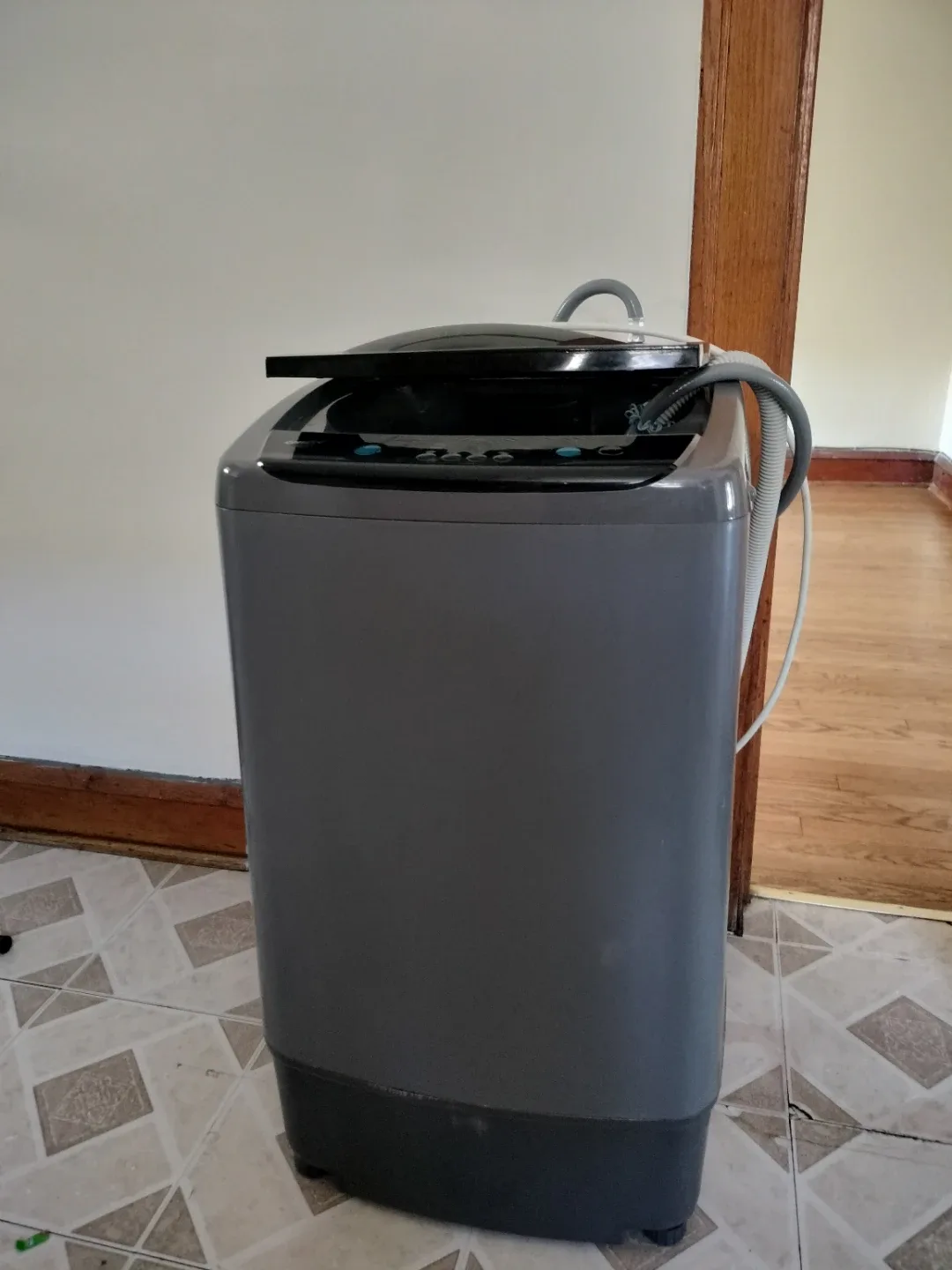 Comfee Automatic Washing Machine CLV09N1AMG - photo 4