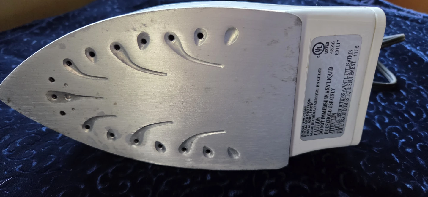 Durabrand Steam Iron - photo 2