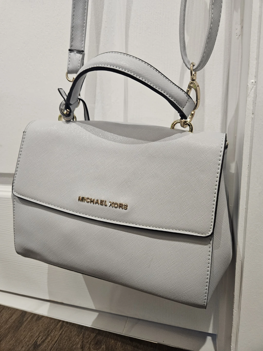 Michael Kors Light Grey Leather Shoulder Bag