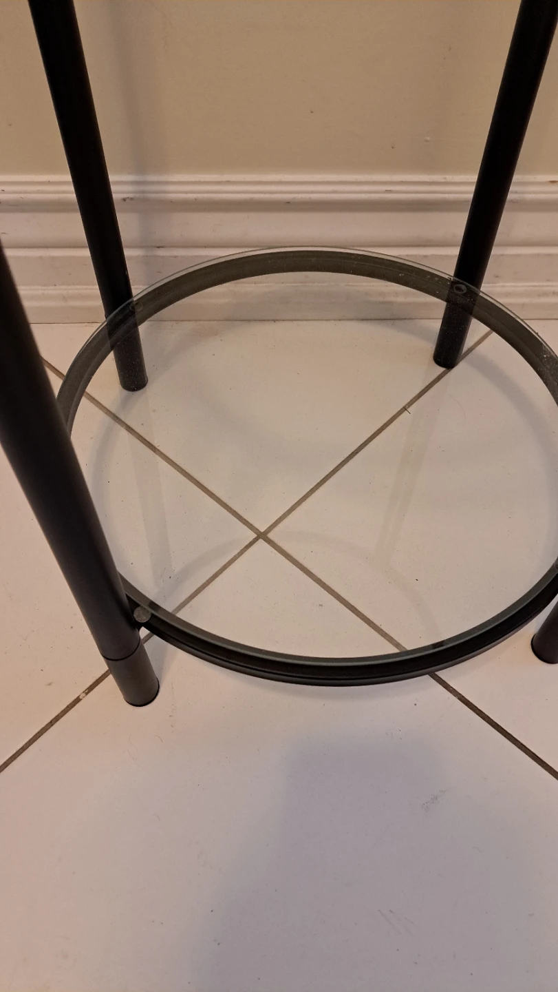 Round Glass Top Accent Table - photo 3