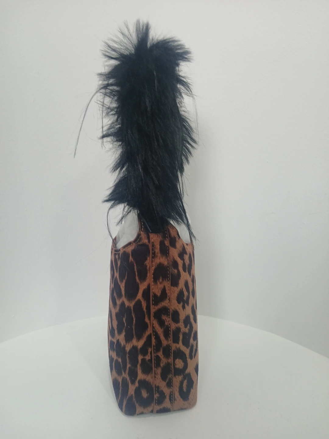 Leopard Print Bag with Black Feather Handle - photo 2