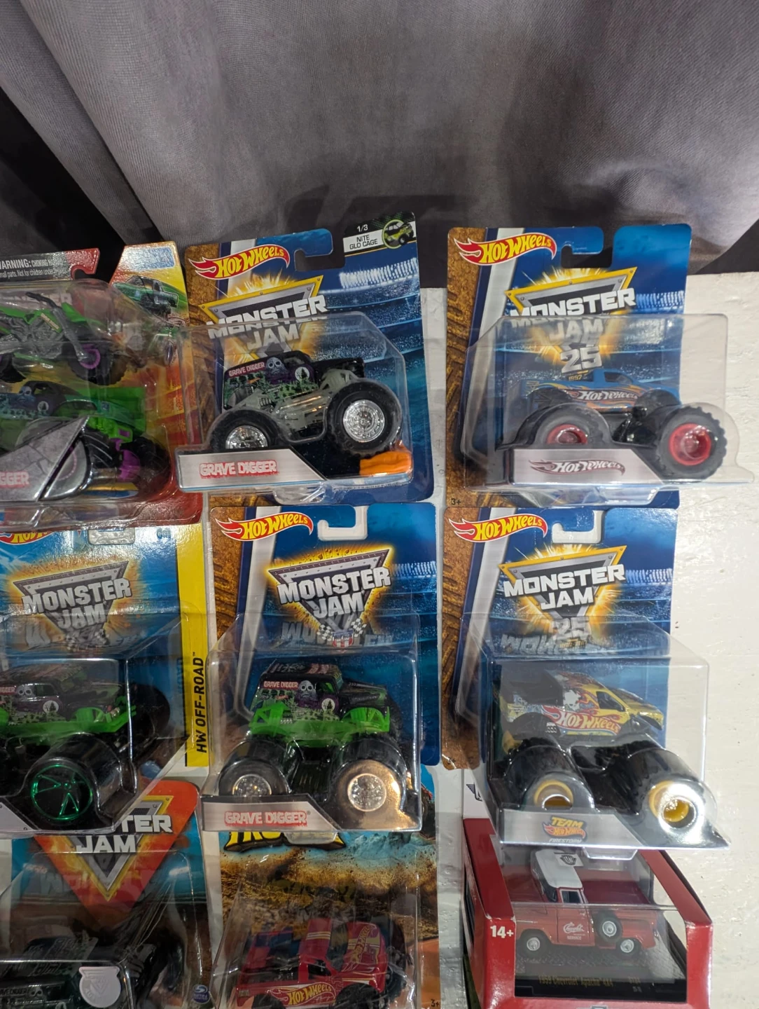 17 Hot Wheels Monster Jam  Toy Trucks - photo 4