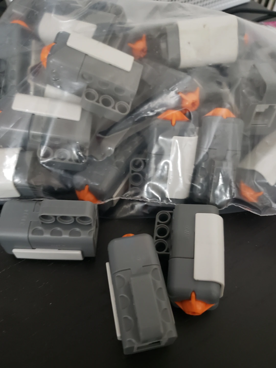 Selling 35 LEGO Mindstorms Touch Sensors (NXT/EV3) - photo 4