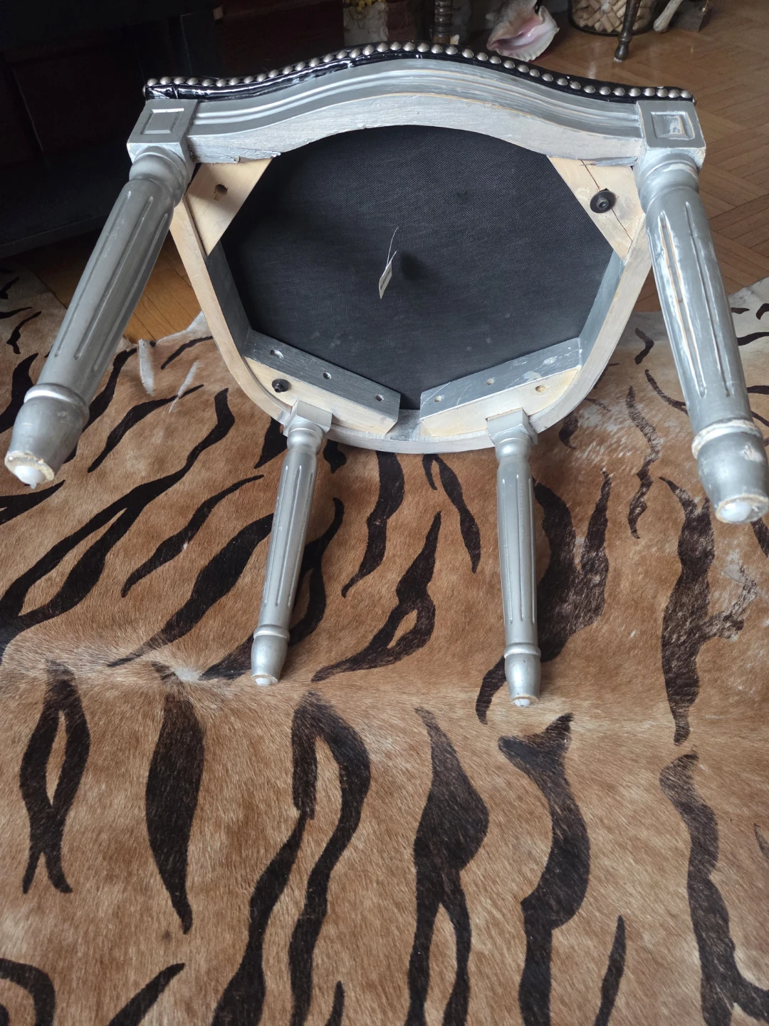 Silver Accent Chair with Black Seat - photo 3