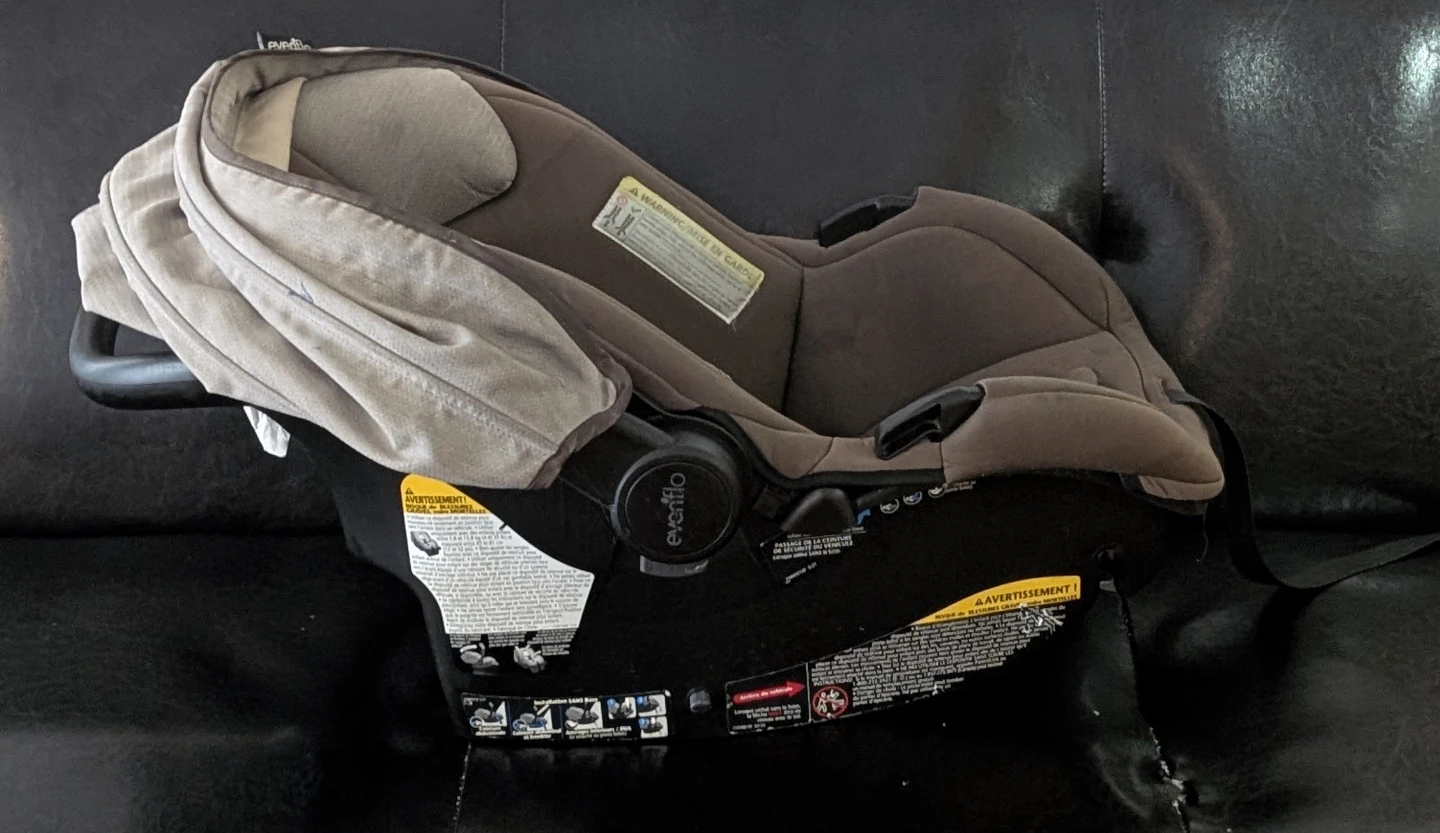Evenflo LiteMax Infant Car Seat + Base – Sandstone - photo 4