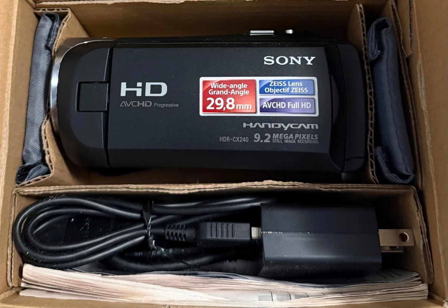Sony Handycam HDR-CX240 HD Camcorder with 29.8mm Wide Angle Lens - photo 3