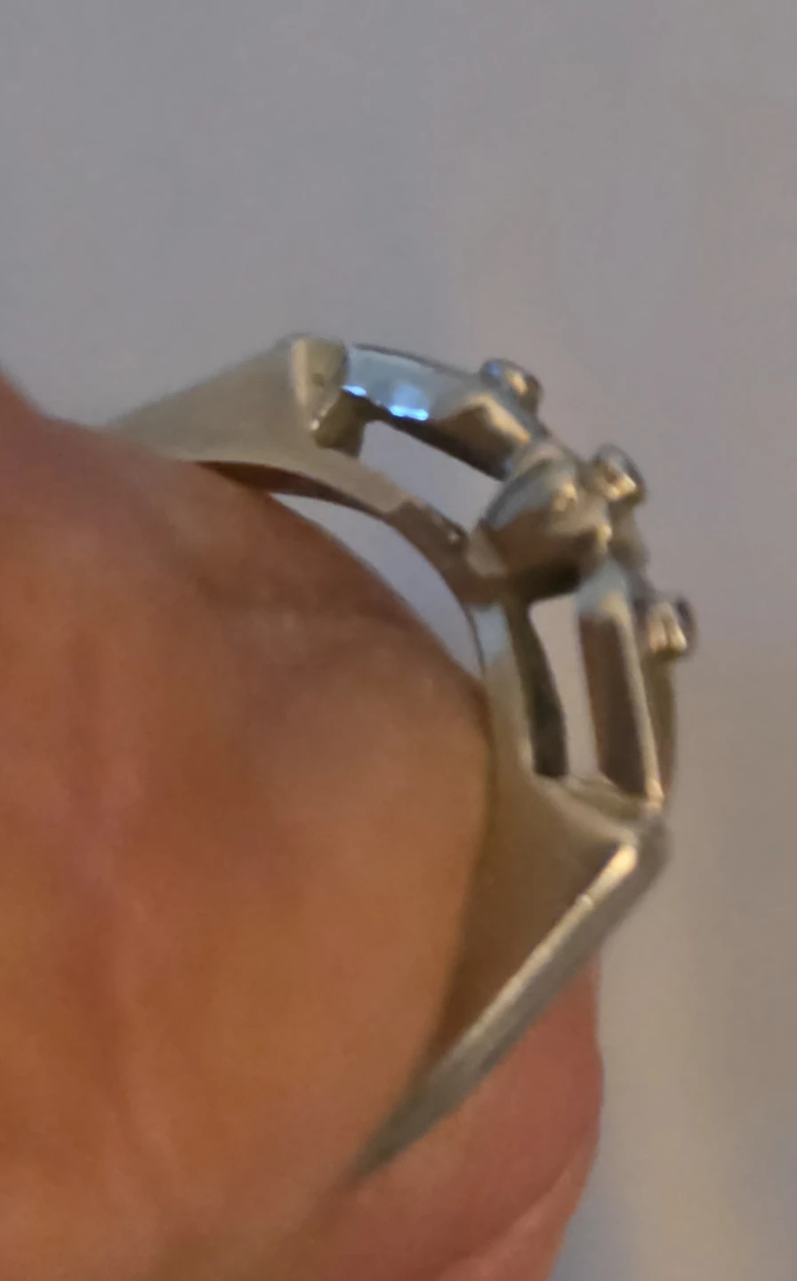 18K White Gold Illusion Ring - photo 4