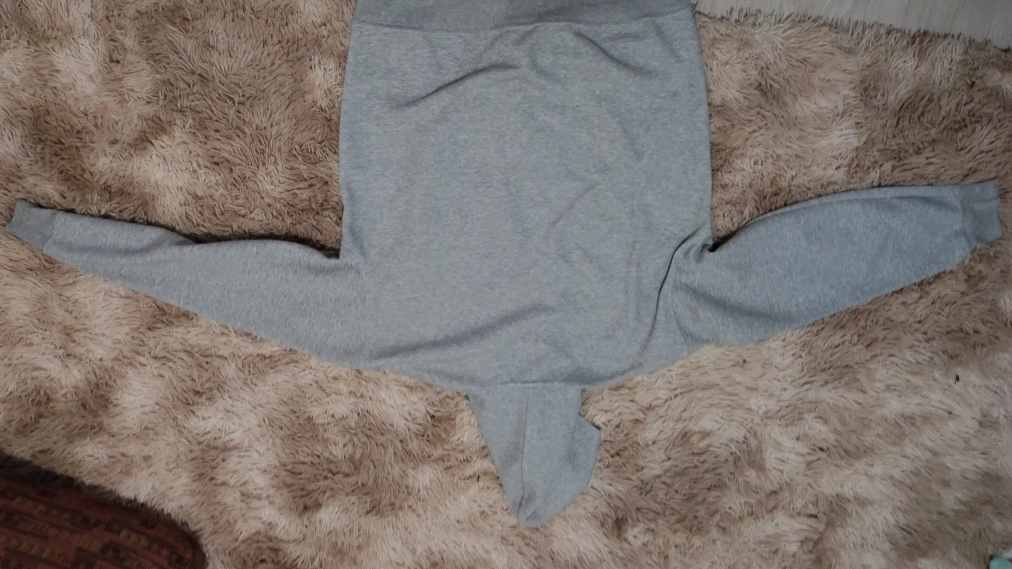 Grey Uniqlo hoodie - photo 2