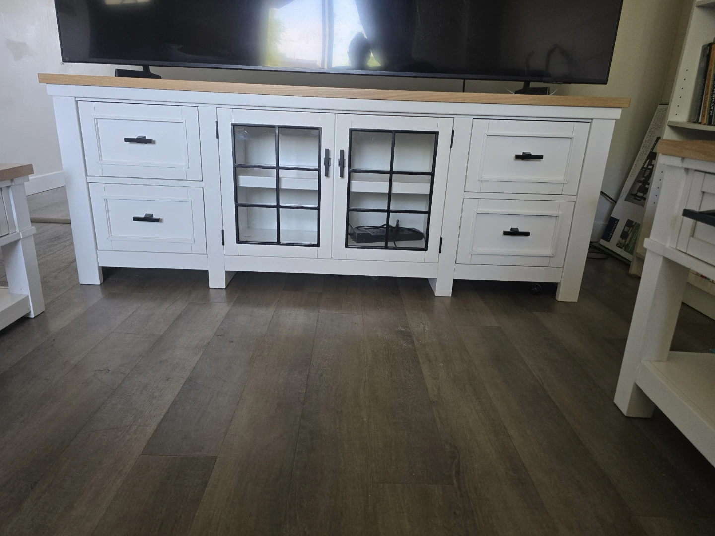 Ashely Ashbyrne Living room set
