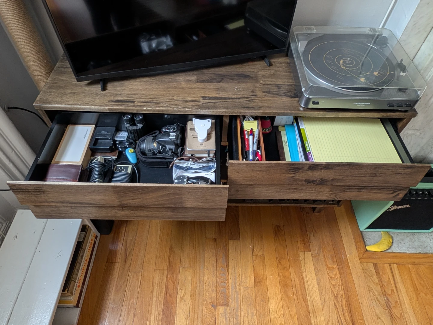 2-drawer Console Table - photo 3