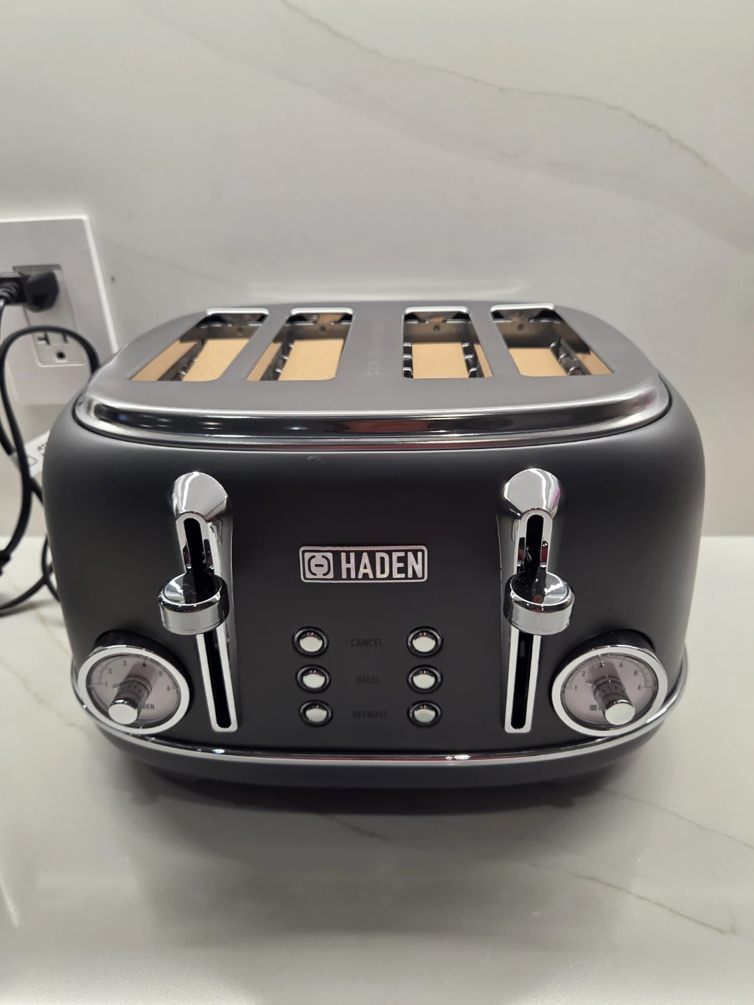 Haden 4-Slice Toaster