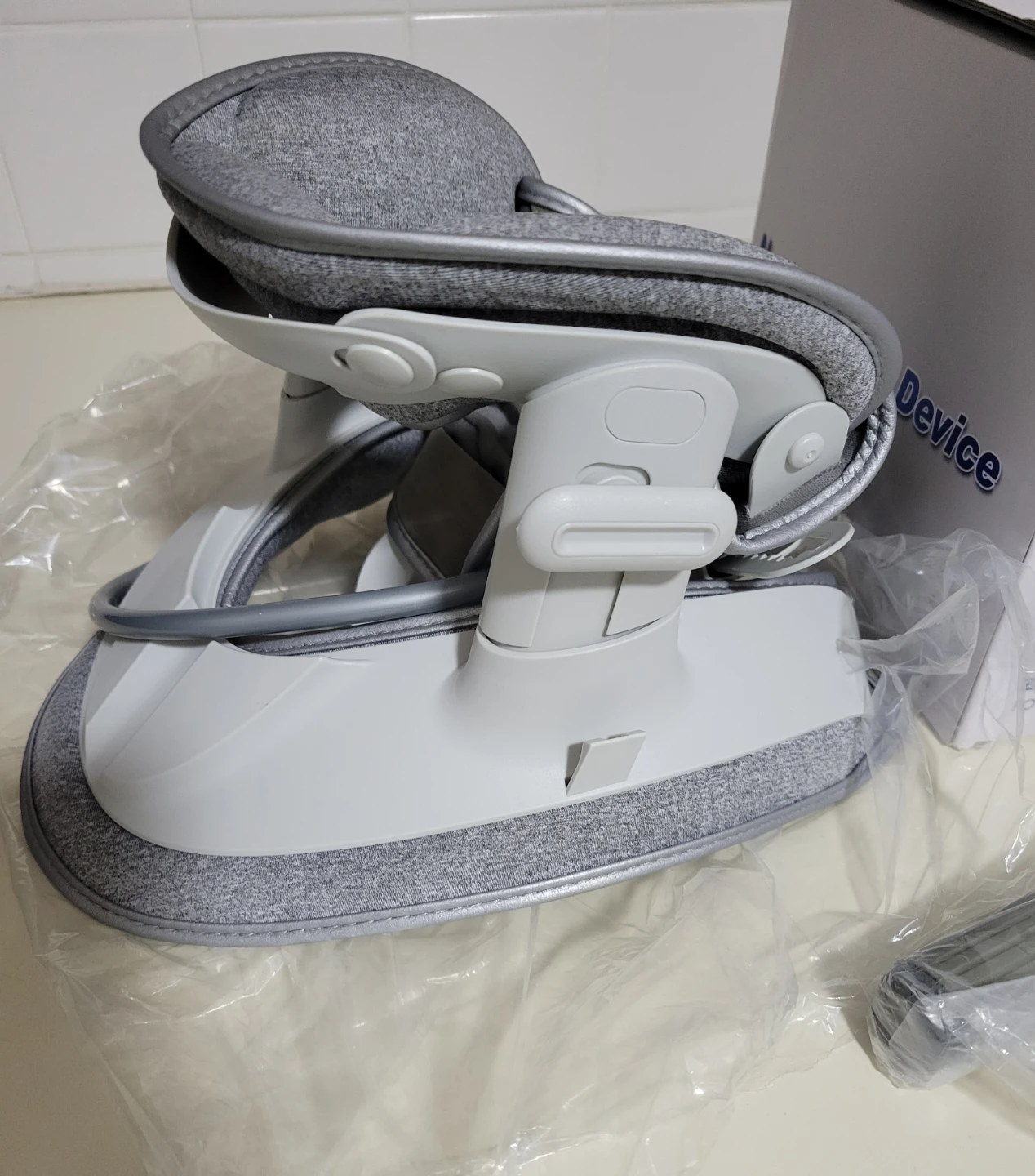 Neck Traction Device Cervical Traction Device W/ Hand Pump - photo 4