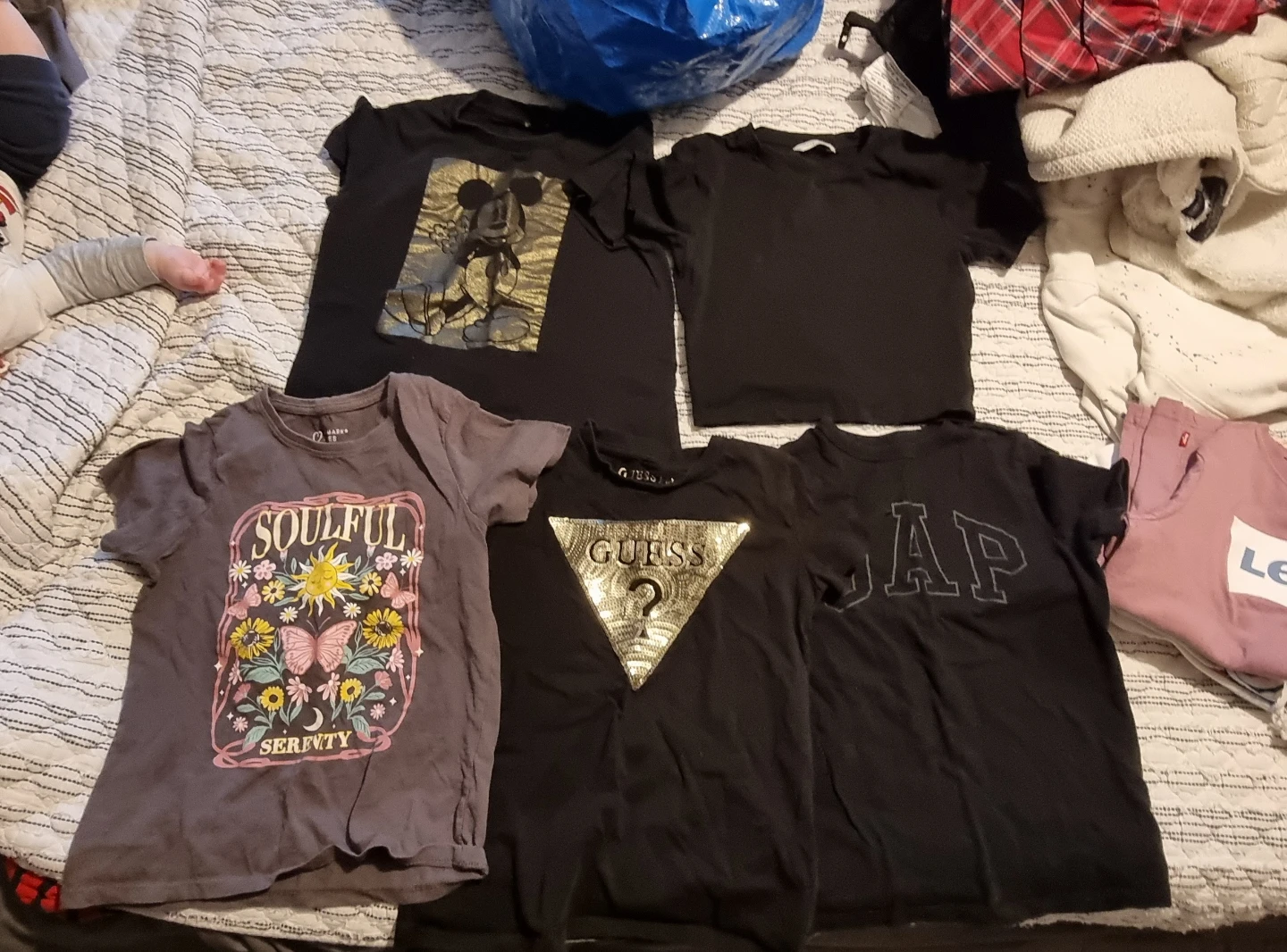 Girls 8-10yo Bundle of 7 Girls Tops & 3 Pairs of Shorts - photo 4