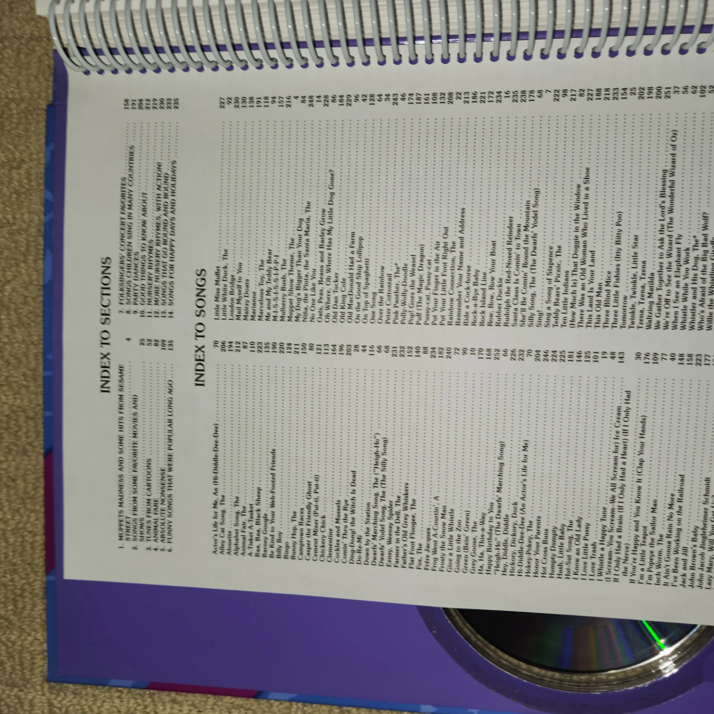Reader's Digest Children's Songbook with Lyric Book and Music CD - photo 2