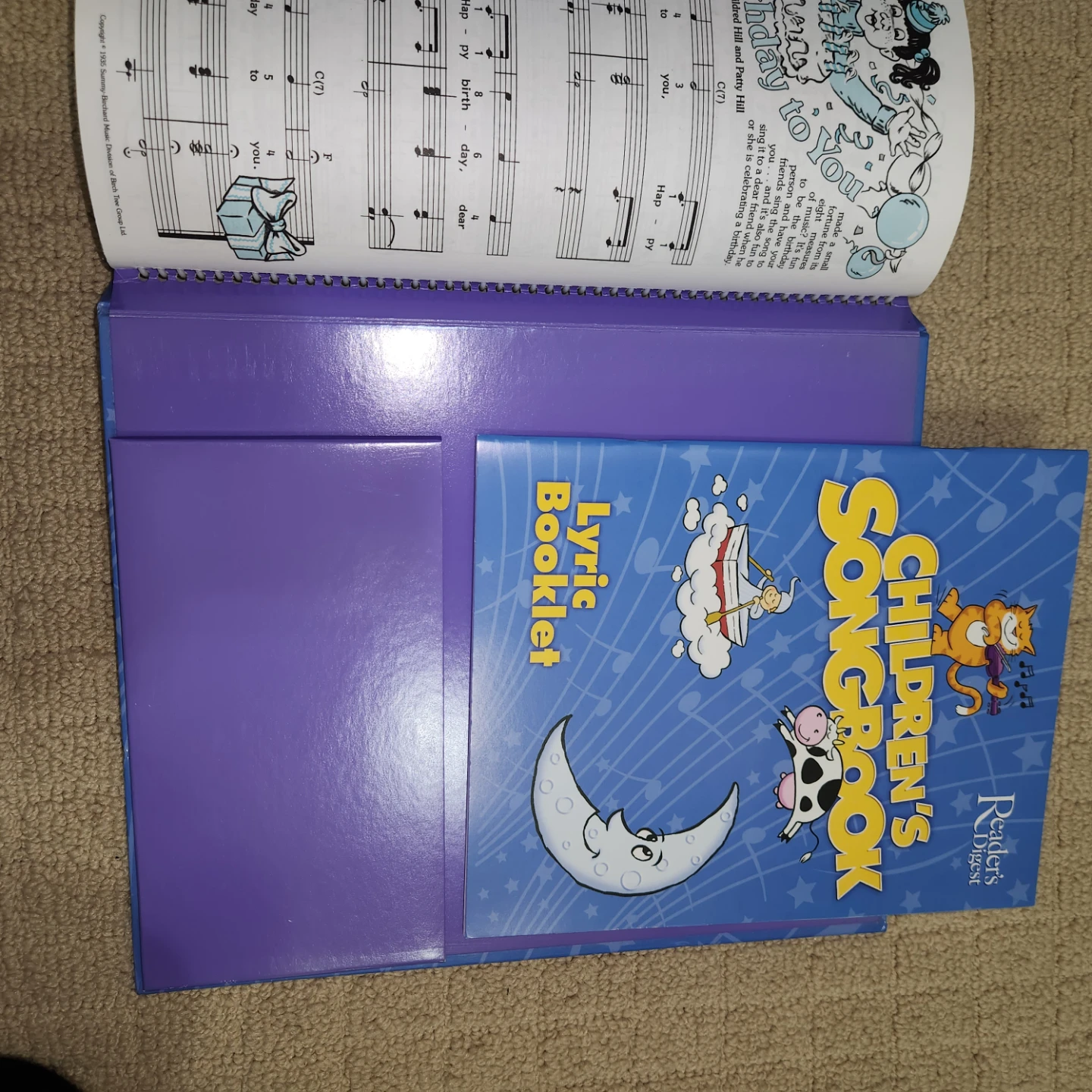 Reader's Digest Children's Songbook with Lyric Book and Music CD - photo 4