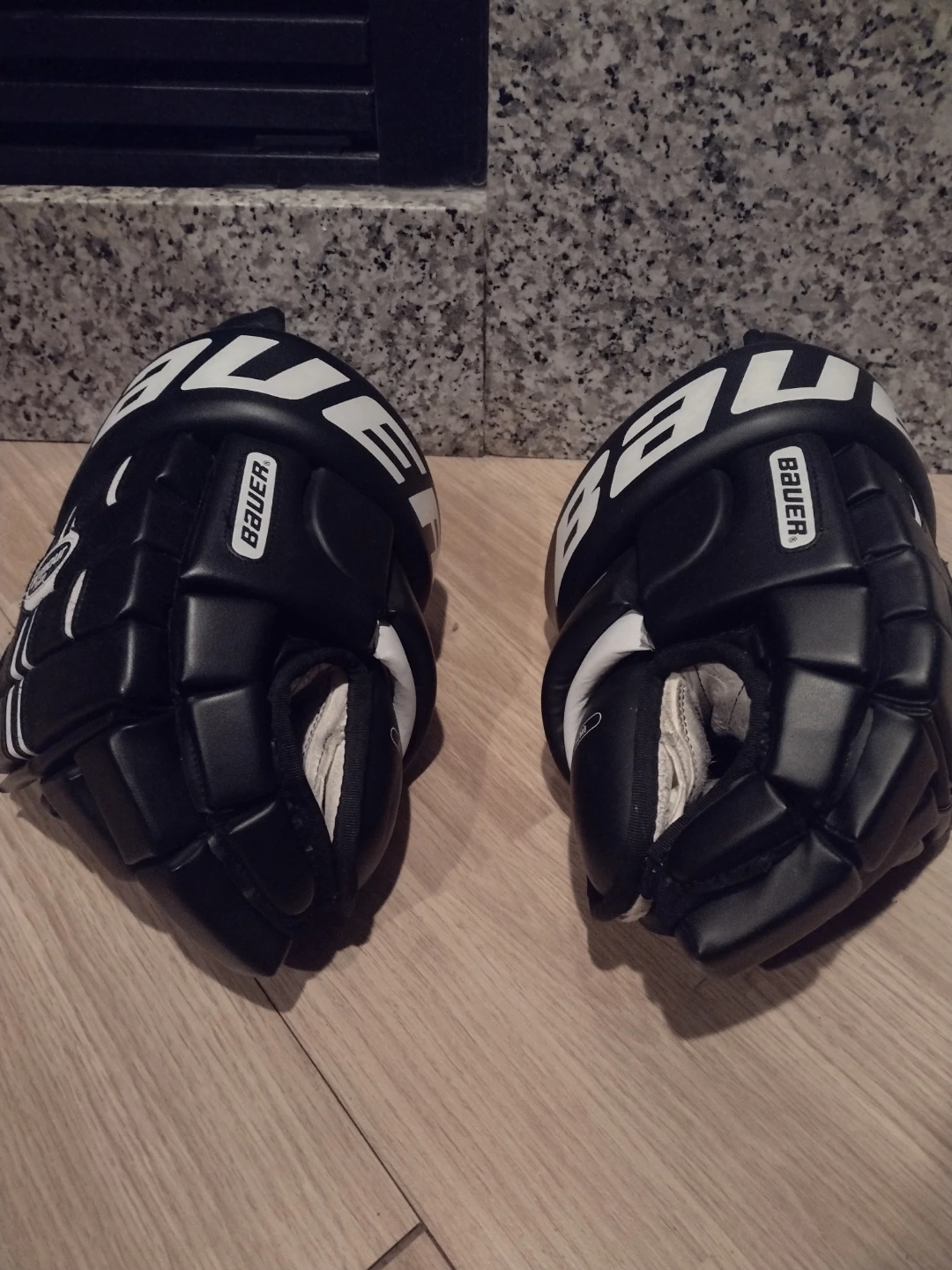 Bauer Hockey Gloves