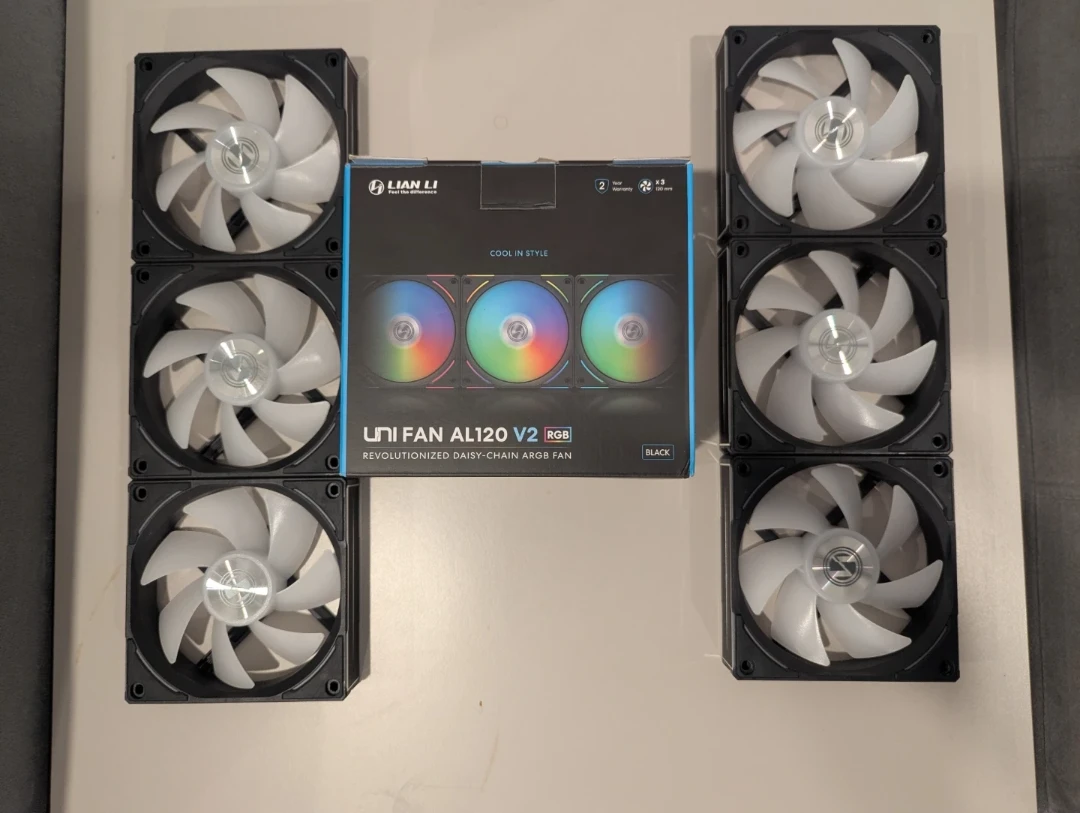 Lian Li ALv2 Unifans (120 mm)