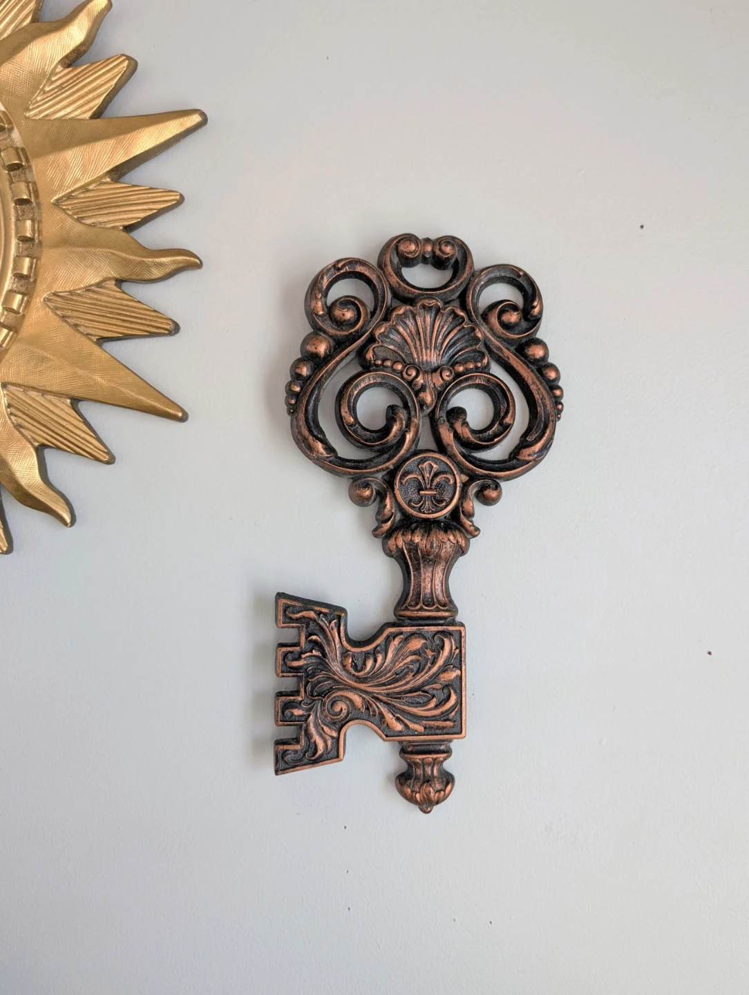 Vintage Midcentury Skeleton Key Wall Hanging Art - photo 2