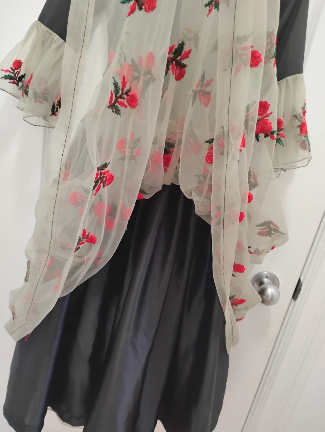 Girl's Gown - photo 3