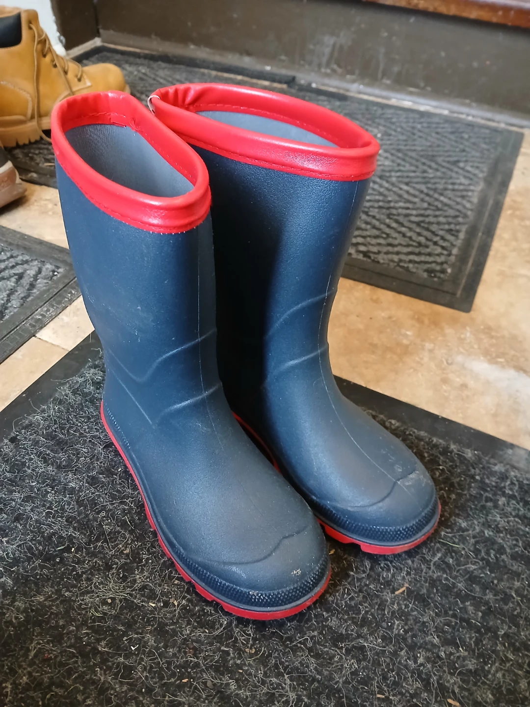 Kids rain boots