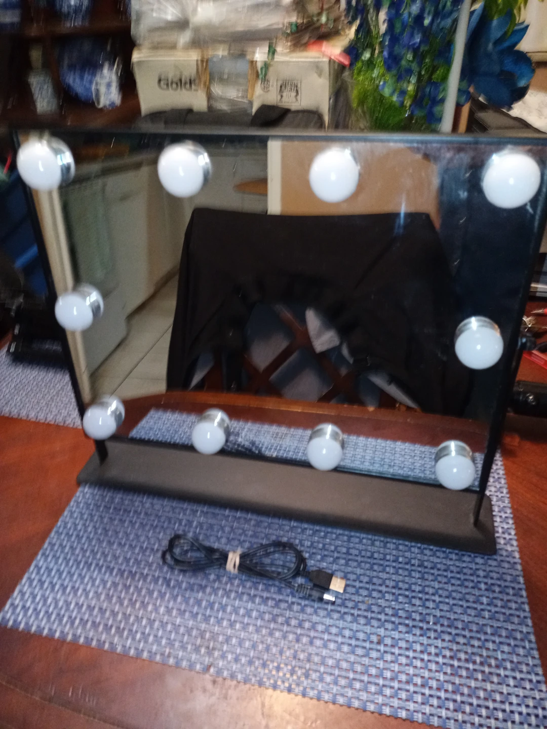 Hollywood Makeup Mirror