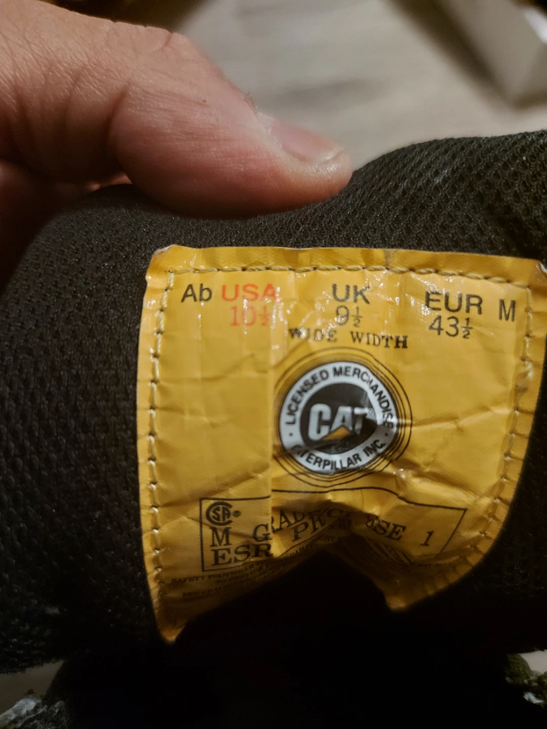 Caterpillar Work Boots  Size 10  1/2 - photo 5