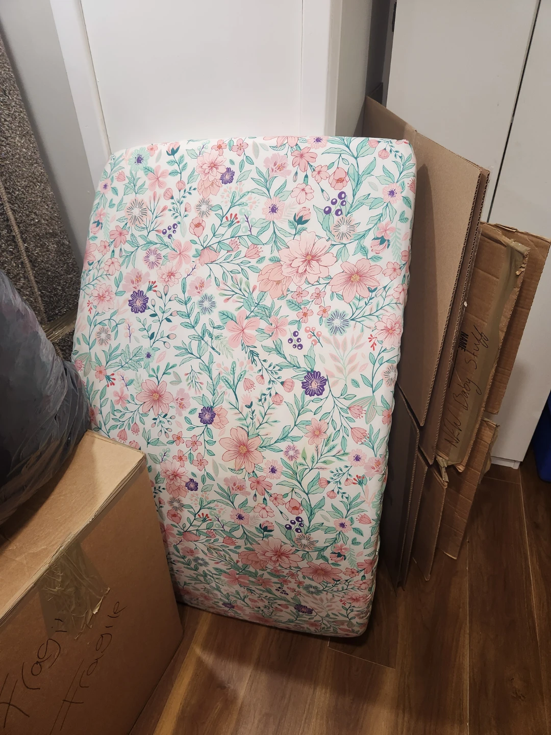 Wooden toddler bedframe and waterproof Mattress - photo 3
