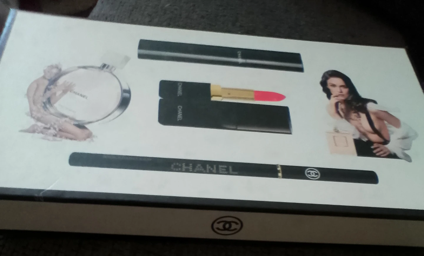 CHANEL Makeup and Fragrance Gift Set