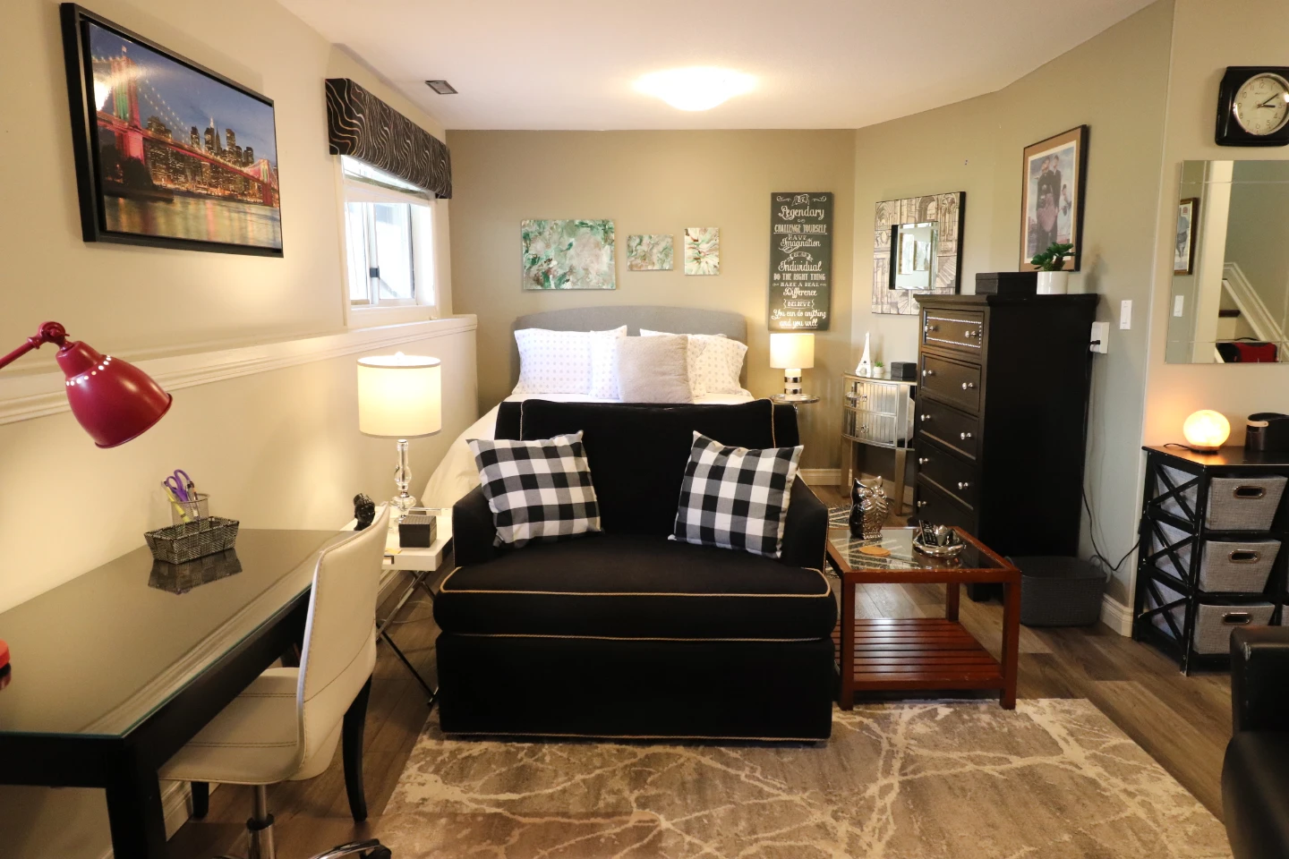 All-Inclusive Executive Furnished Studio Suite – Riverbend - photo 2