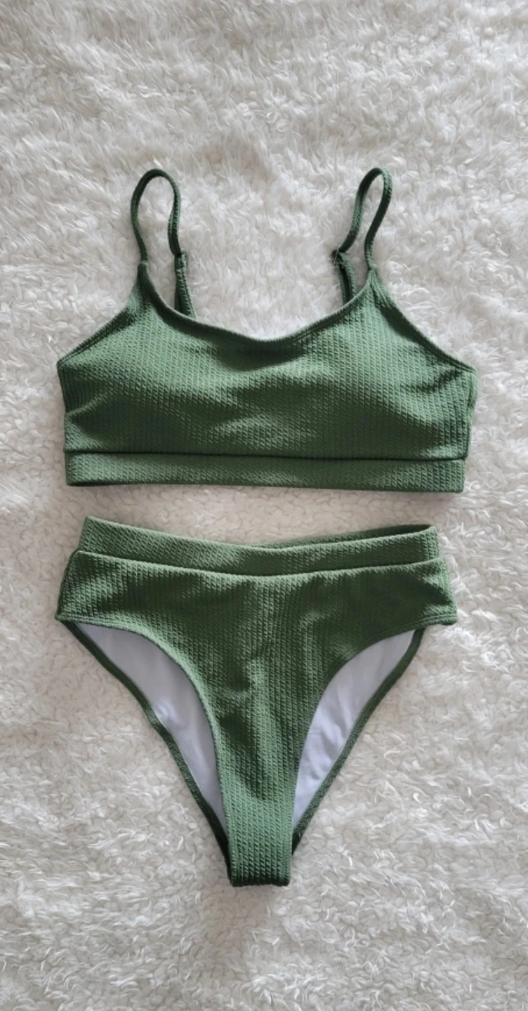 Brand New Women's Ribbed High-Waisted Bikini Set - photo 3