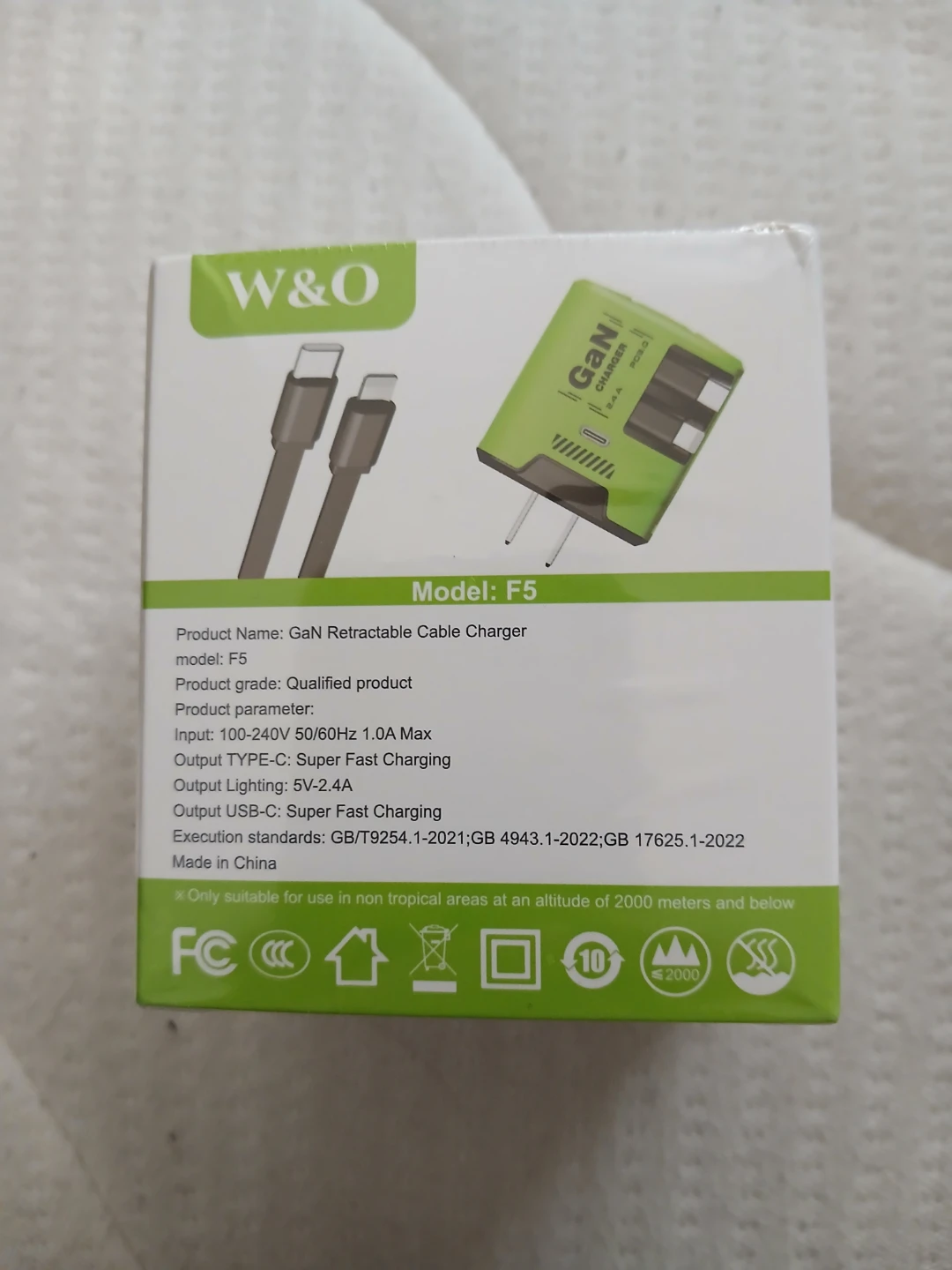 W&O F5 GaN 3-In-1 120W Retractable Cable Charger - photo 3
