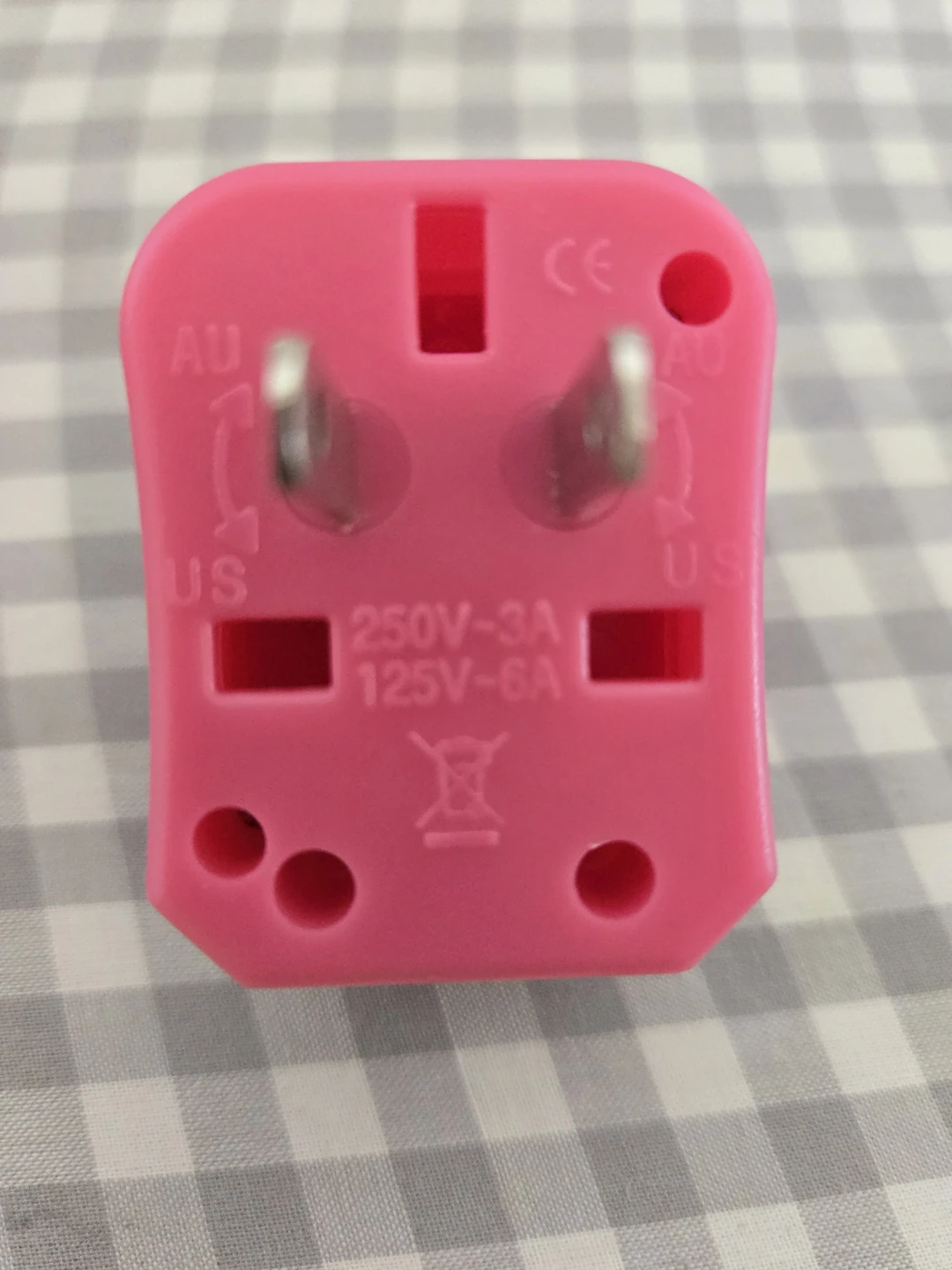 Logiix Universal Travel Adapter Set with Case - photo 2