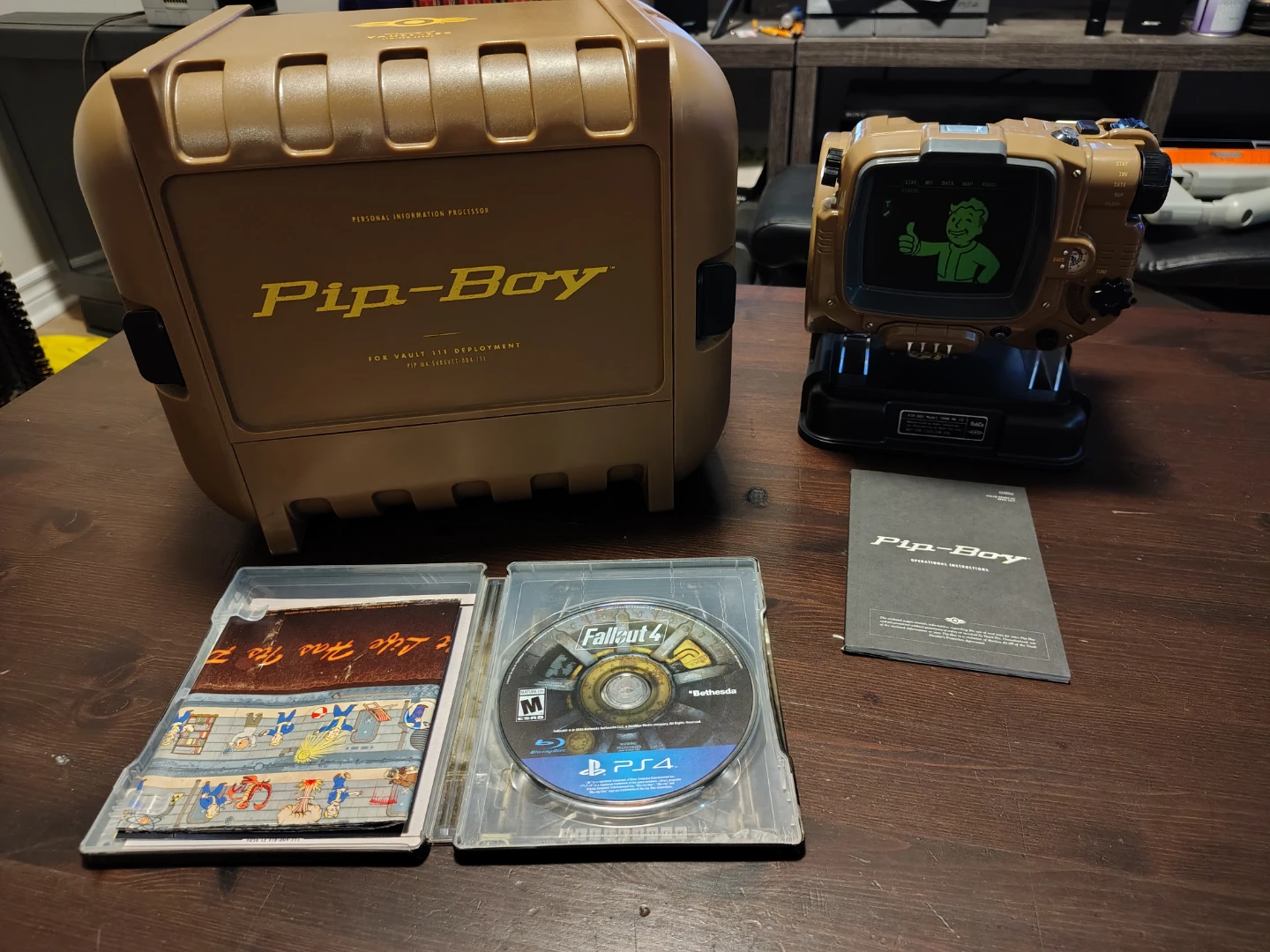 Fallout 4 Pip-Boy Edition for PS4 CIB