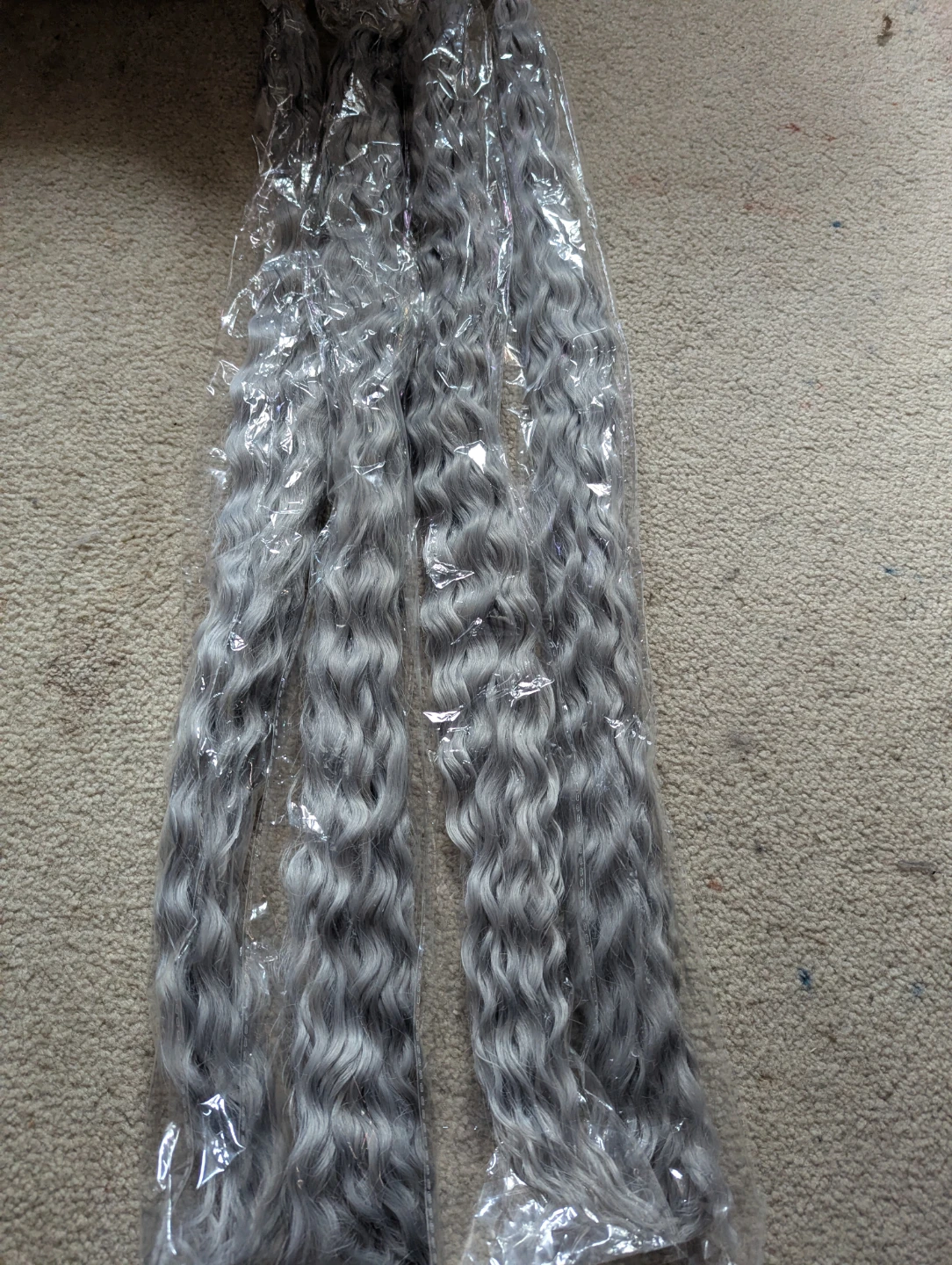 Grey wavy synthetic braiding hair  4 packages 24 inches - photo 2