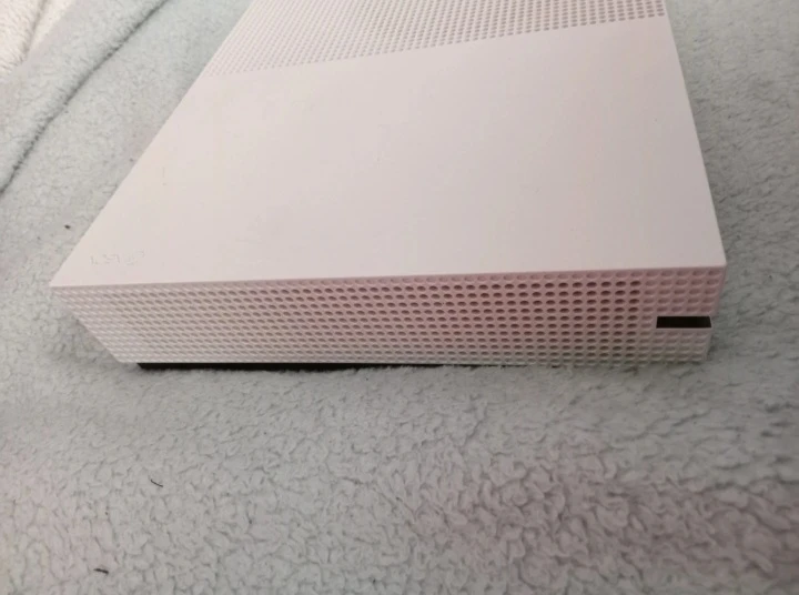 Xbox One S Console with Fortnite Controller and Mouse - photo 5