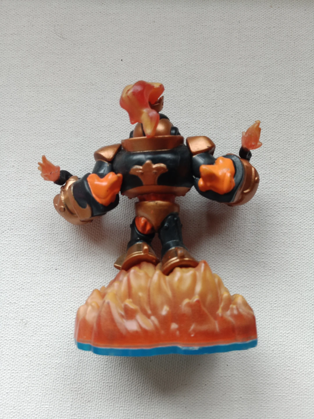 Skylanders Trap Team Knight Fire Character Figure - photo 2