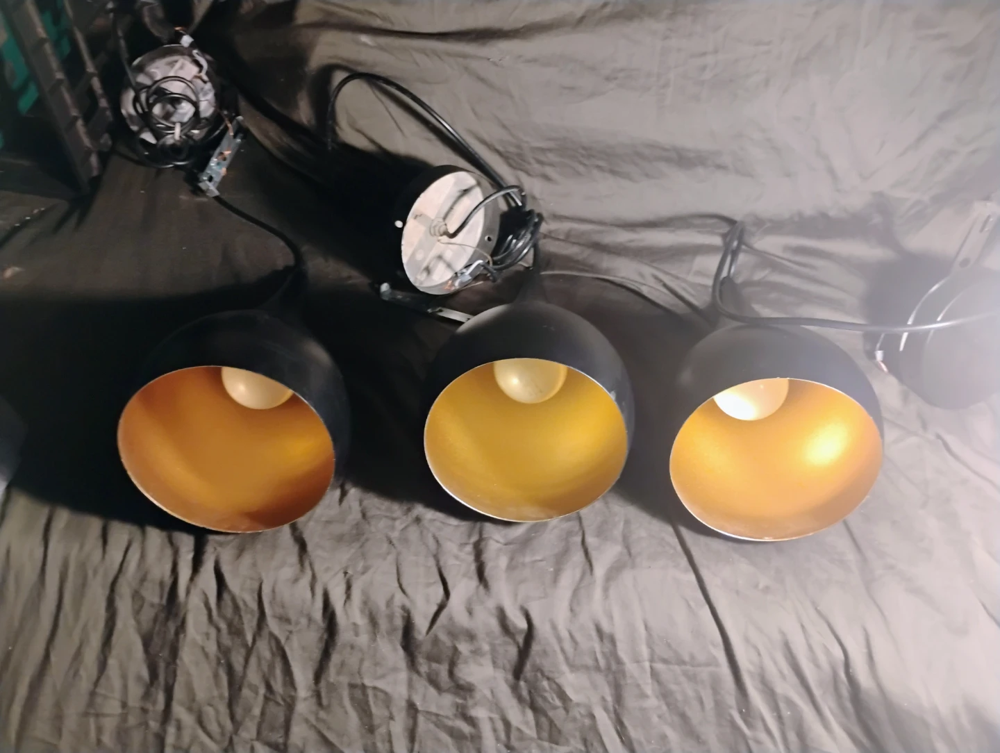 Set of 3 Black Pendant Lights - photo 4