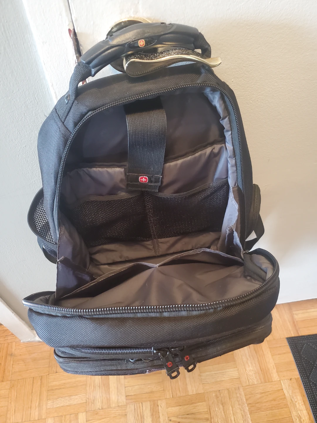 Laptop Swiss Gear Backpack 15 Inches - photo 5
