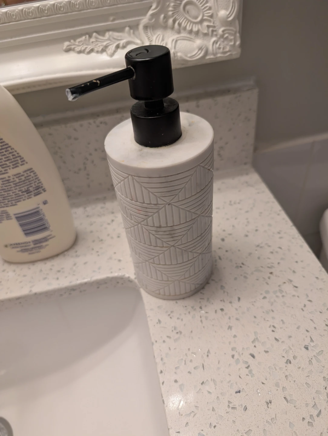 White Textured Soap Dispenser - photo 2