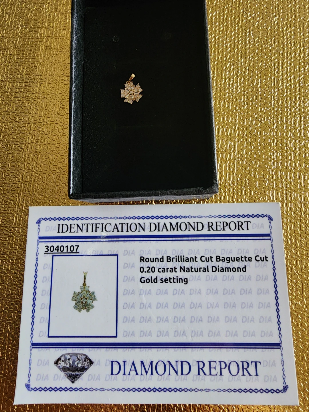 0.20ct Natural Diamond Pendant in Gold Setting
