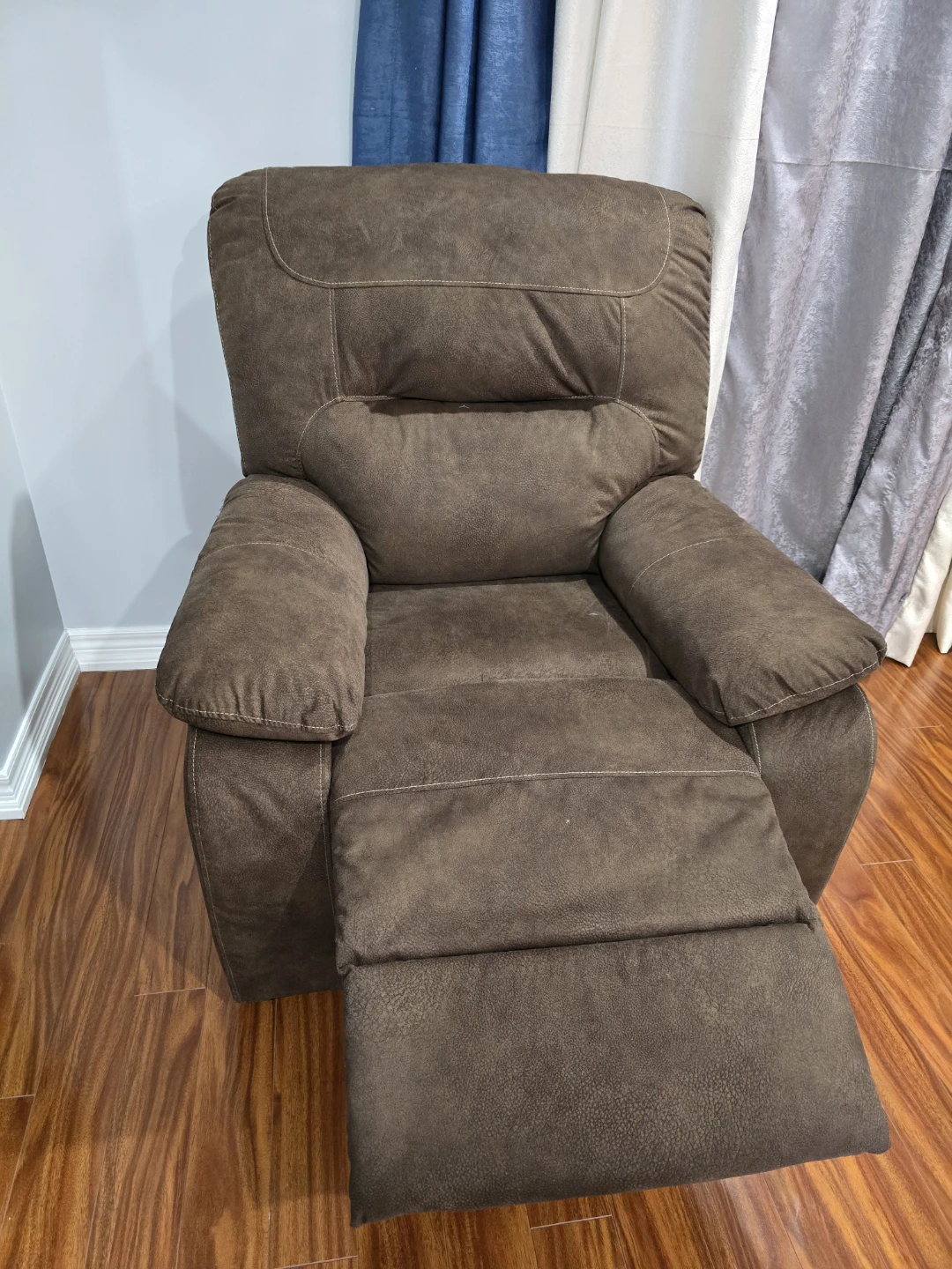 Brown Recliner Chair - photo 2