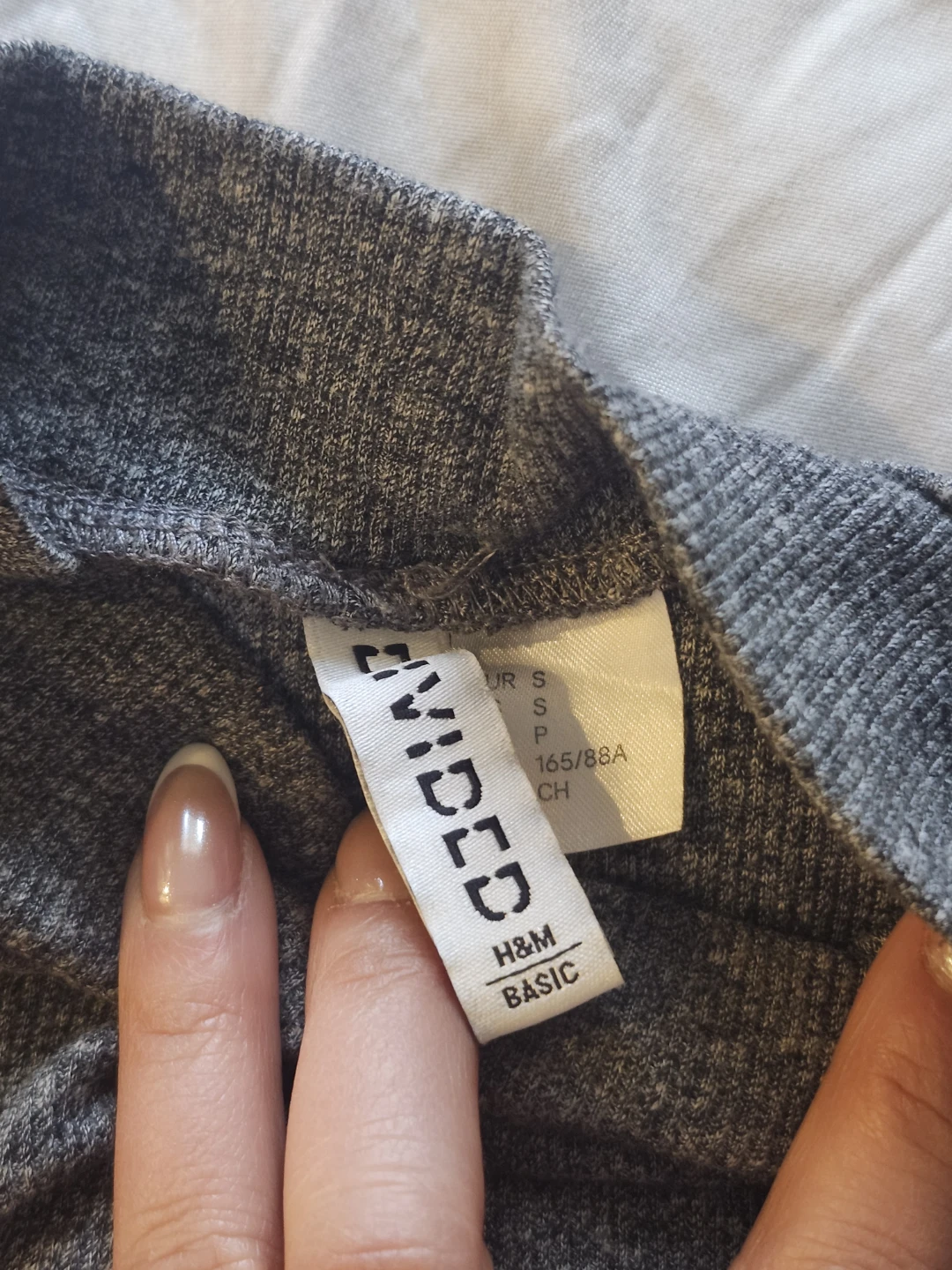 H&M Divided Grey Mock Neck Sleeveless Top - photo 2